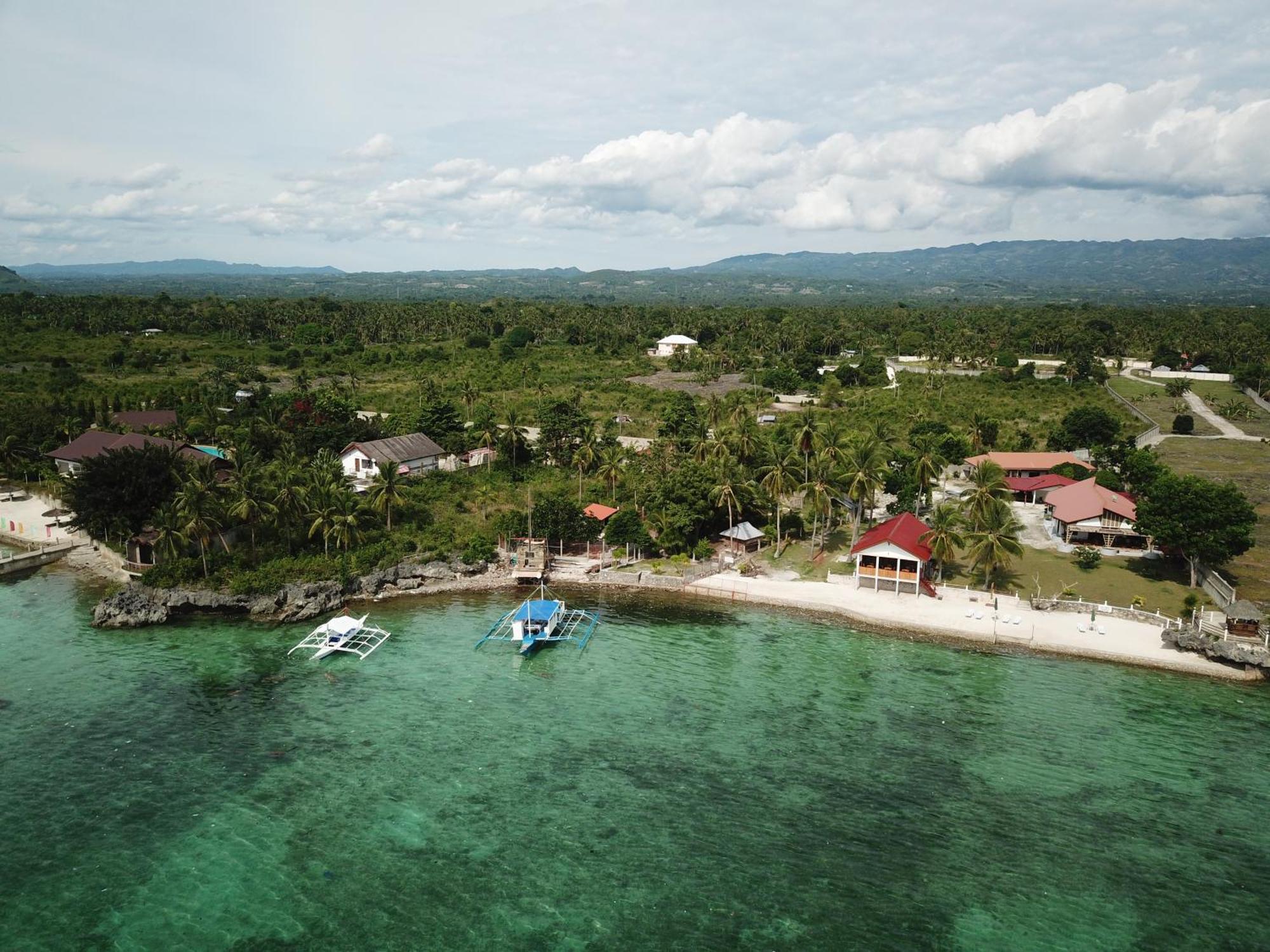 Tauig Beach Resort Moalboal Exterior photo